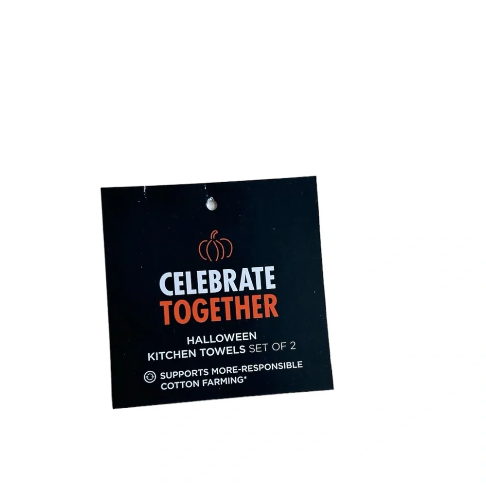 HAND CRAFTED Halloween Crocheted Top Hanging Kitchen or Bathroom Hand Towels - Picture 8 of 9